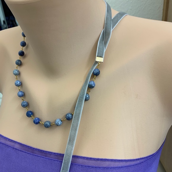 Adjustable necklace blue lapis and ribbon - Picture 4 of 10